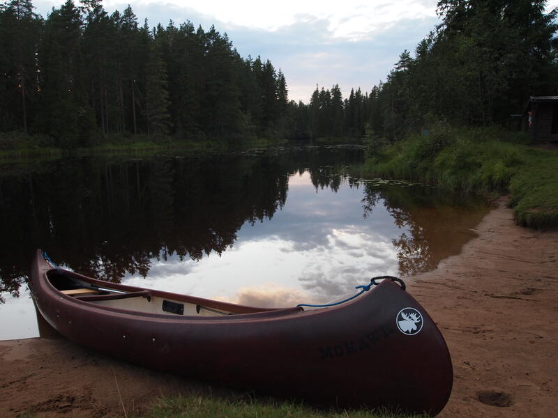 Camping og kanotur på den sorte flod