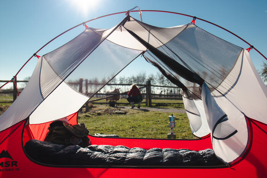 Was braucht man zum Campen mit Zelt?