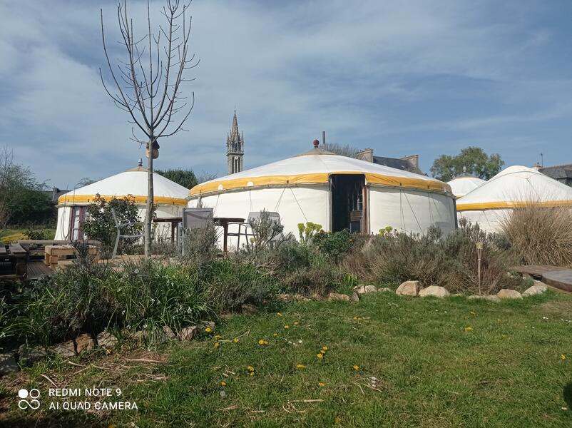 camping Ongebruikelijk verblijf in yurts in bed & breakfast-formule in Bretagne - Table d'hôtes inbegrepen!