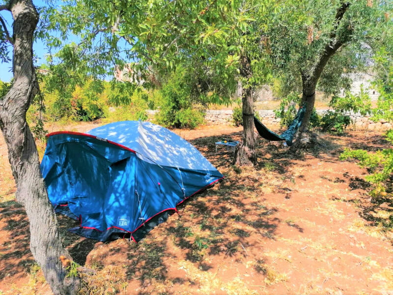 camping Rustige camping voor tenten en caravanparkeerplaatsen op het platteland van Hyblaean.