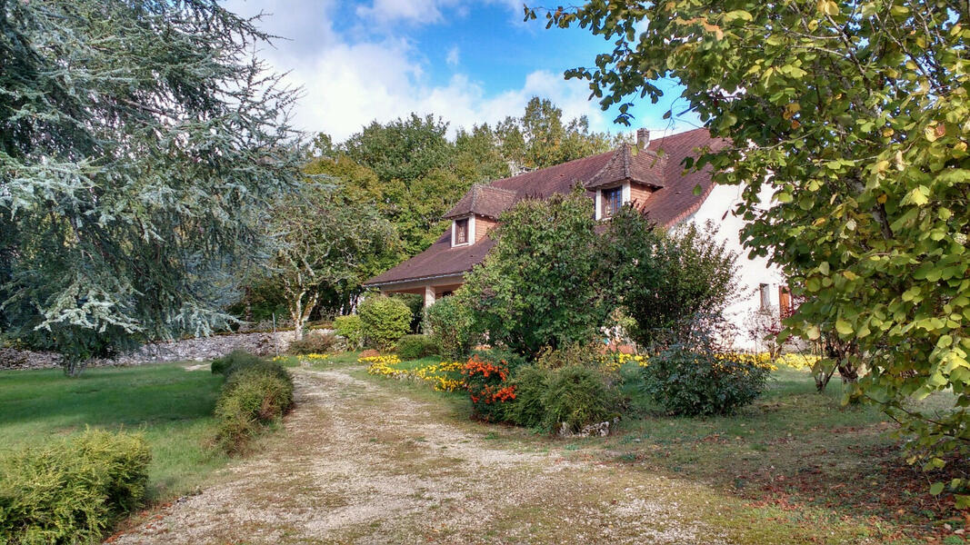 Casa Nyasa, naturist mini camping in heart of green Dordogne